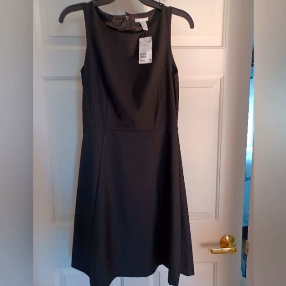 NWT H&M Black Sheath Mini Dress Scoop Neck Sleeveless Sz 6